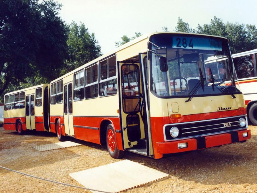  Ikarus 284 1986 года  (фото 2 из 5)
